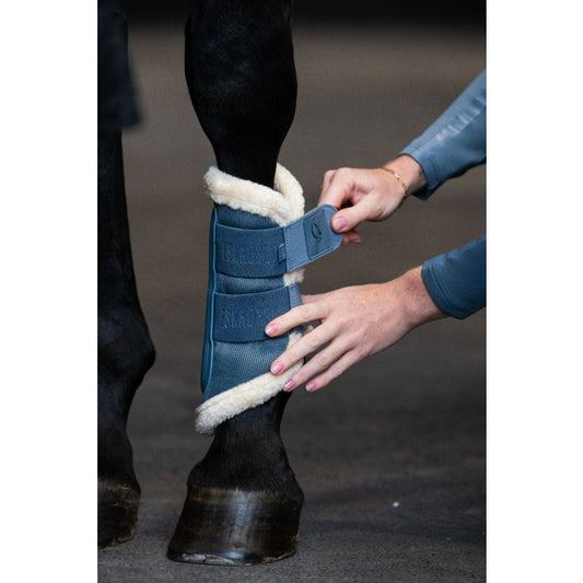 Eskadron Leg Protectors Soft Mesh Fauxfur Black