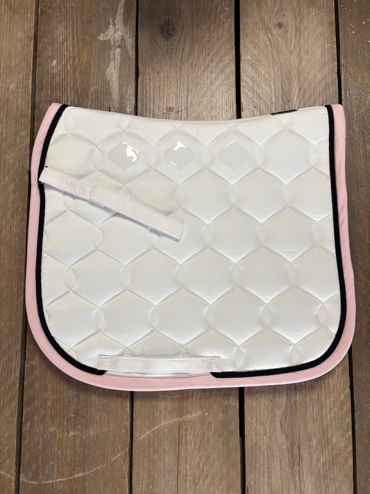 Custom | Eskadron Wave Zadeldek Wit Roze II
