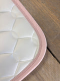 Custom | Eskadron Wave Zadeldek Wit Roze I