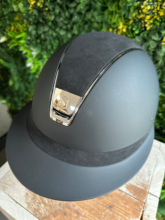 Samshield 1.0 Miss ShadowMatt Zwart Alcantara top & Band