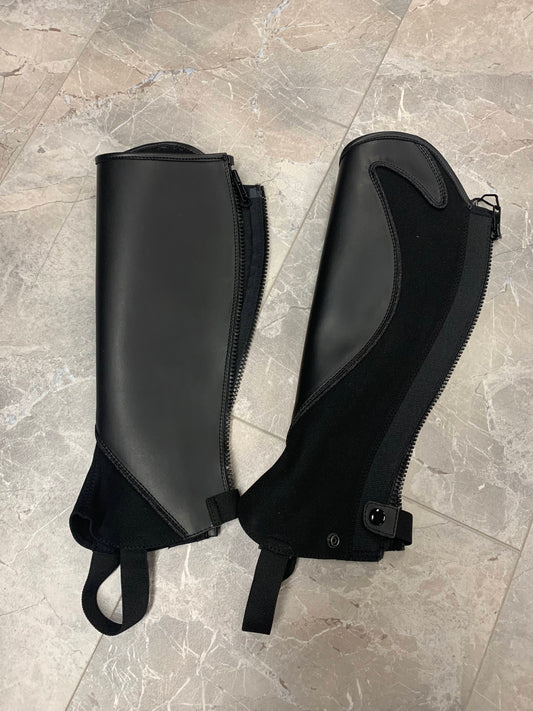 Demo Chaps Black Glitter piping [4]